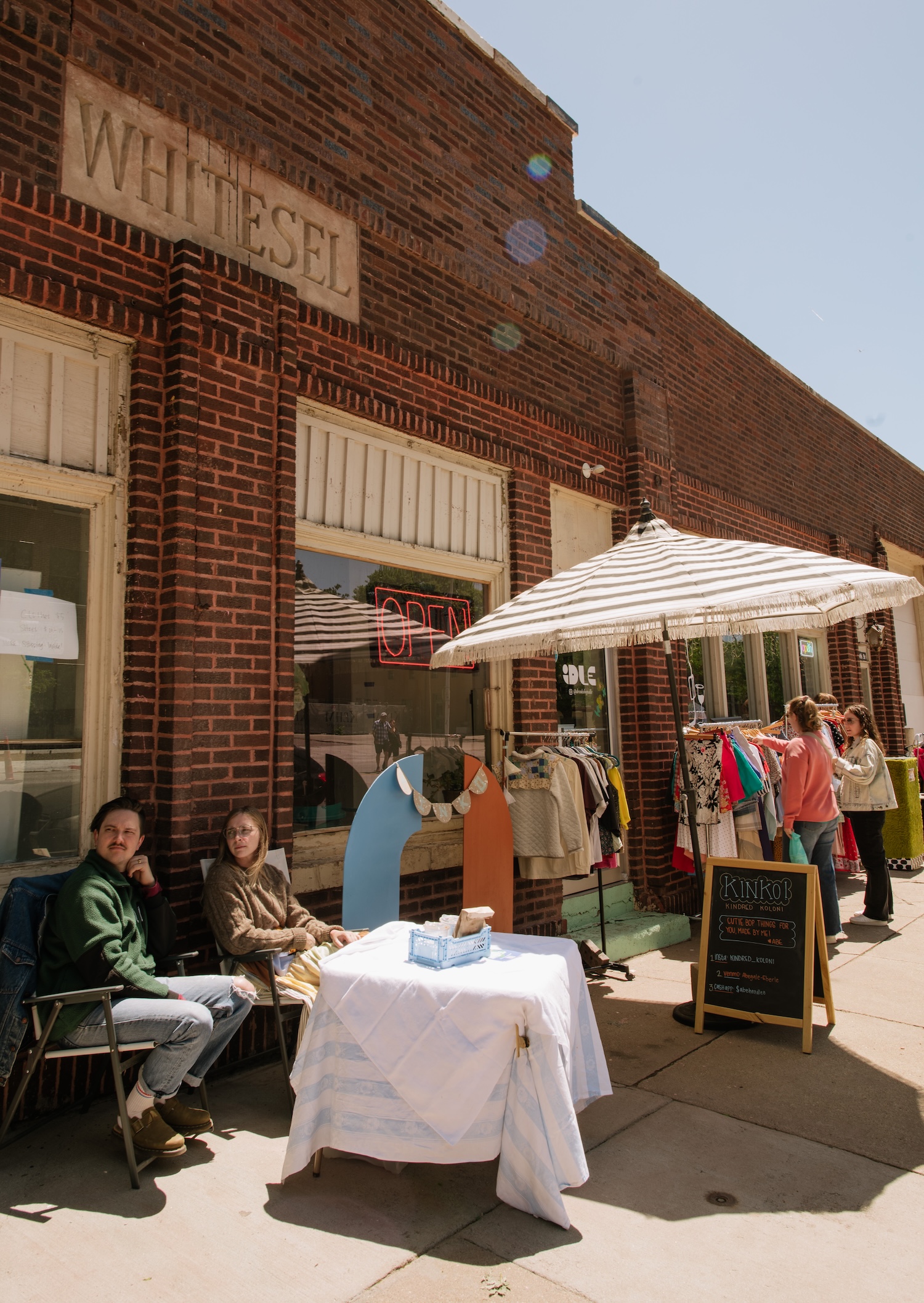 Ali_Spring_Market_Idle4