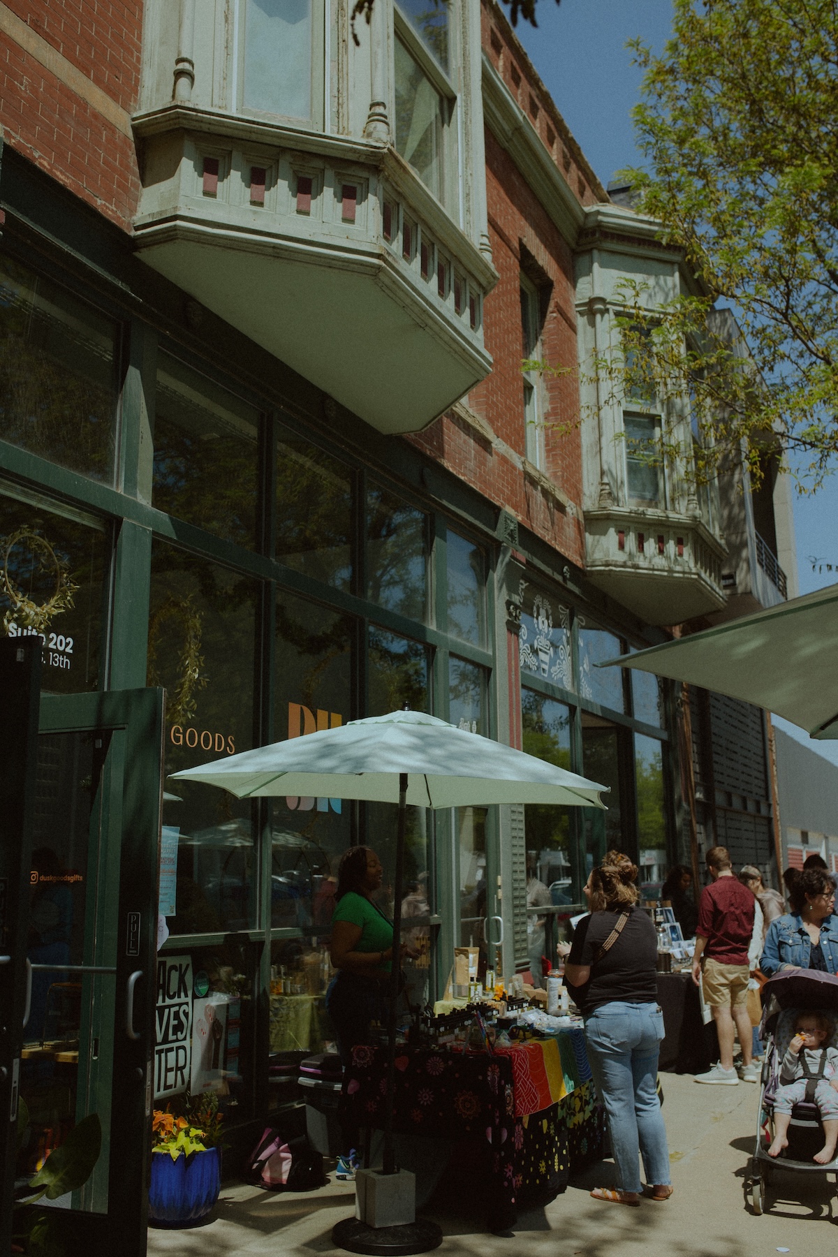 Brit_Spring_Market_1234A